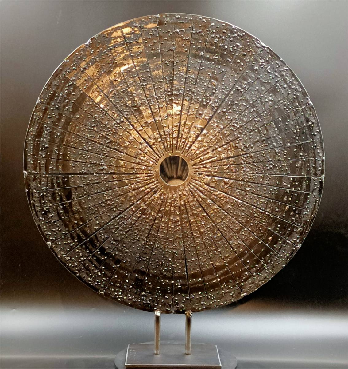 MERVEILLE Regardez les sculptures contemporaines  en METAL DESIGN de Philippe LONZI comme pétillance pour le SALON de CANNES