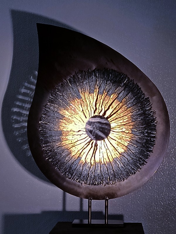 Vous cherchez un cadeau d'artiste magnifique en acier pour un cadeau d'architecte décorateur à Bordeaux en Gironde ou ailleurs.