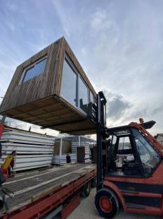 ISOBOX, création de modules d'extension contemporains ou techniques pour chantiers provisoires. CASTILLON du GARD ISOBOX