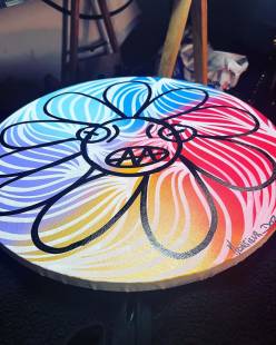 ARTISTE Mr DOZ a son atelier de création près de la GALERIE de la BARTHELASSE à AVIGNON AVIGNON Mr DOZ